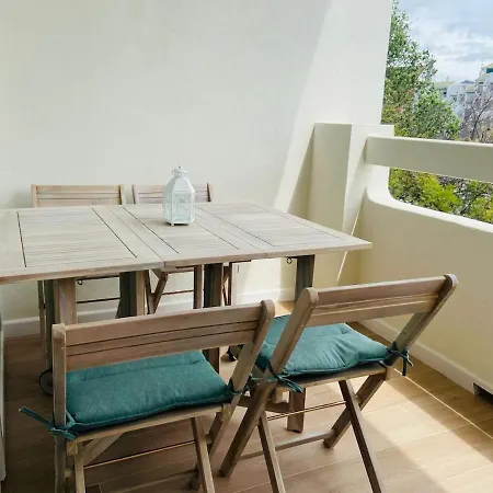 Apartment Renovado En El Centro De *